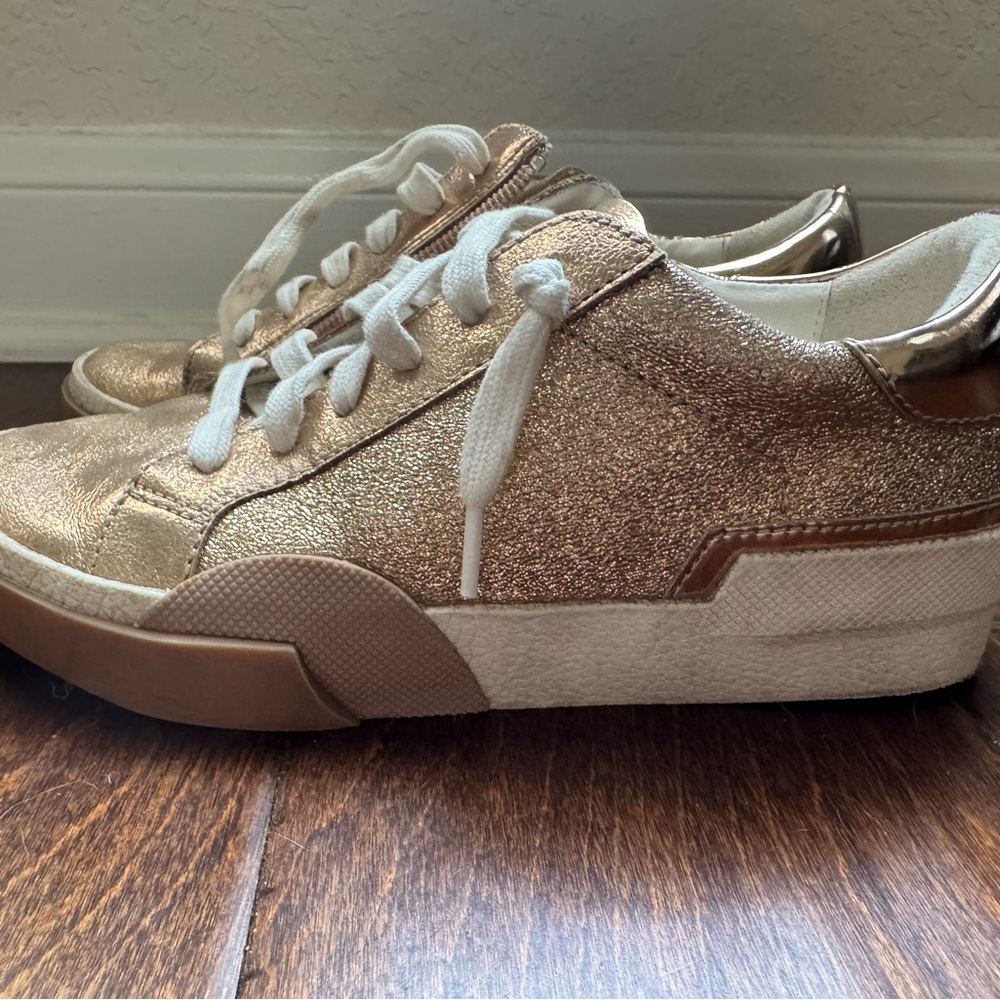 DV Dolce Vita Girls Peeka Sneakers in Rose Gold